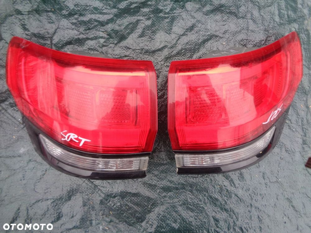 Lampa tyl PRAWA LEWA JEEP Grand Cherokee SRT WK2 - 1