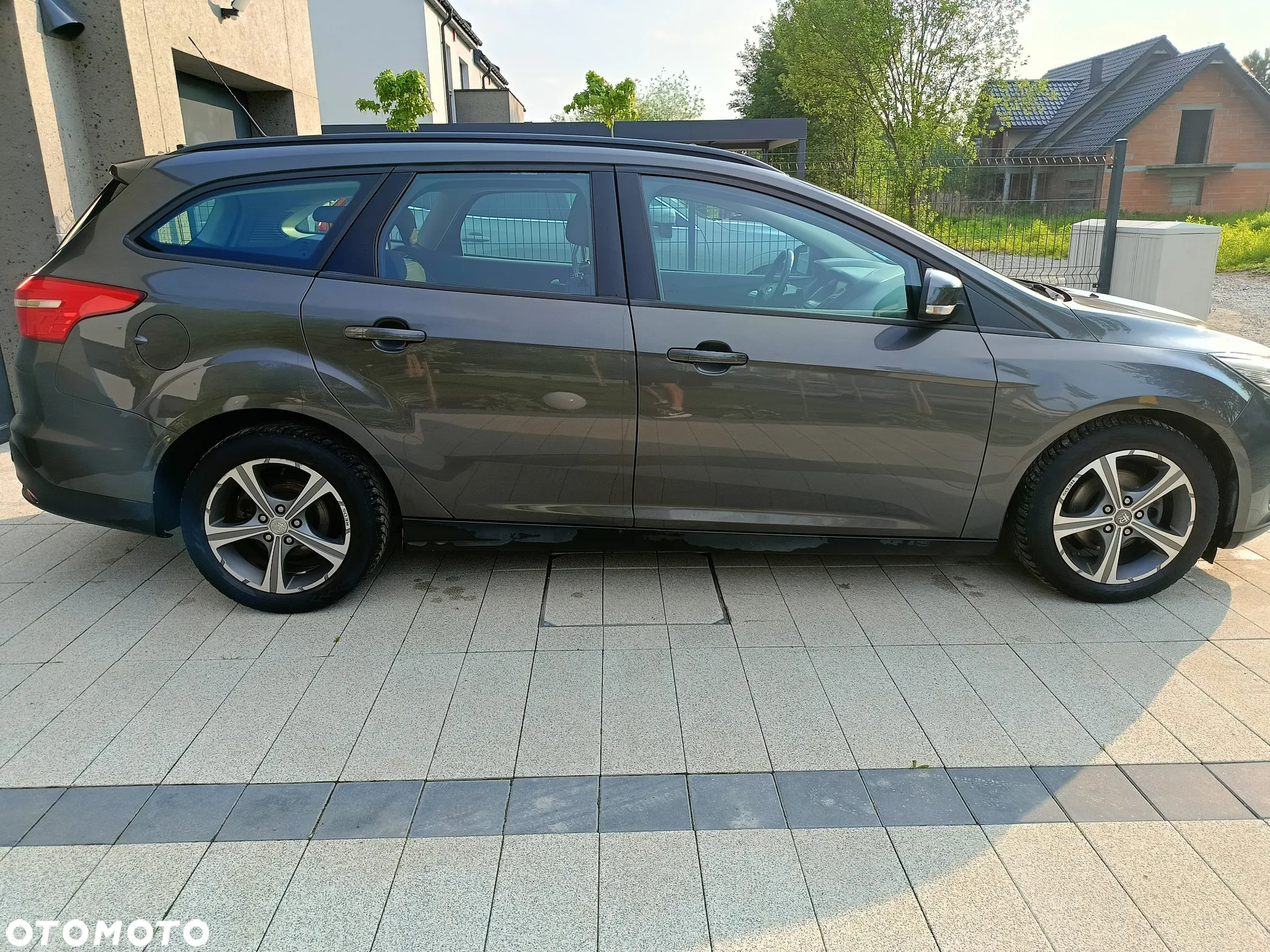 Ford Focus 1.0 EcoBoost Trend - 9