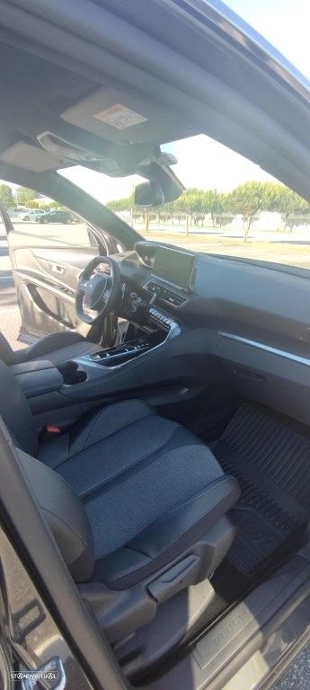 Peugeot 5008 1.5 BlueHDi Allure Pack EAT8 - 6