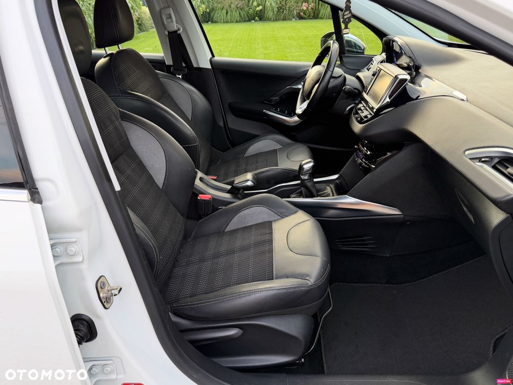 Peugeot 2008 PureTech 82 Allure - 9