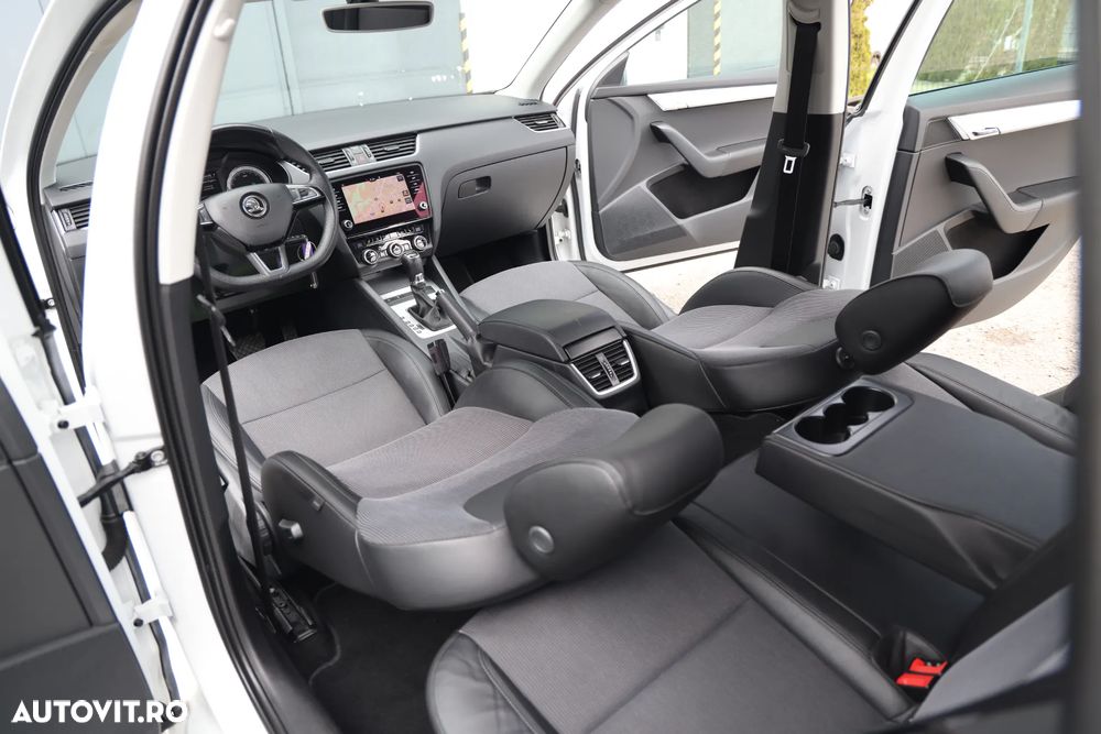 Skoda Octavia 1.6 TDI DSG Ambition - 8