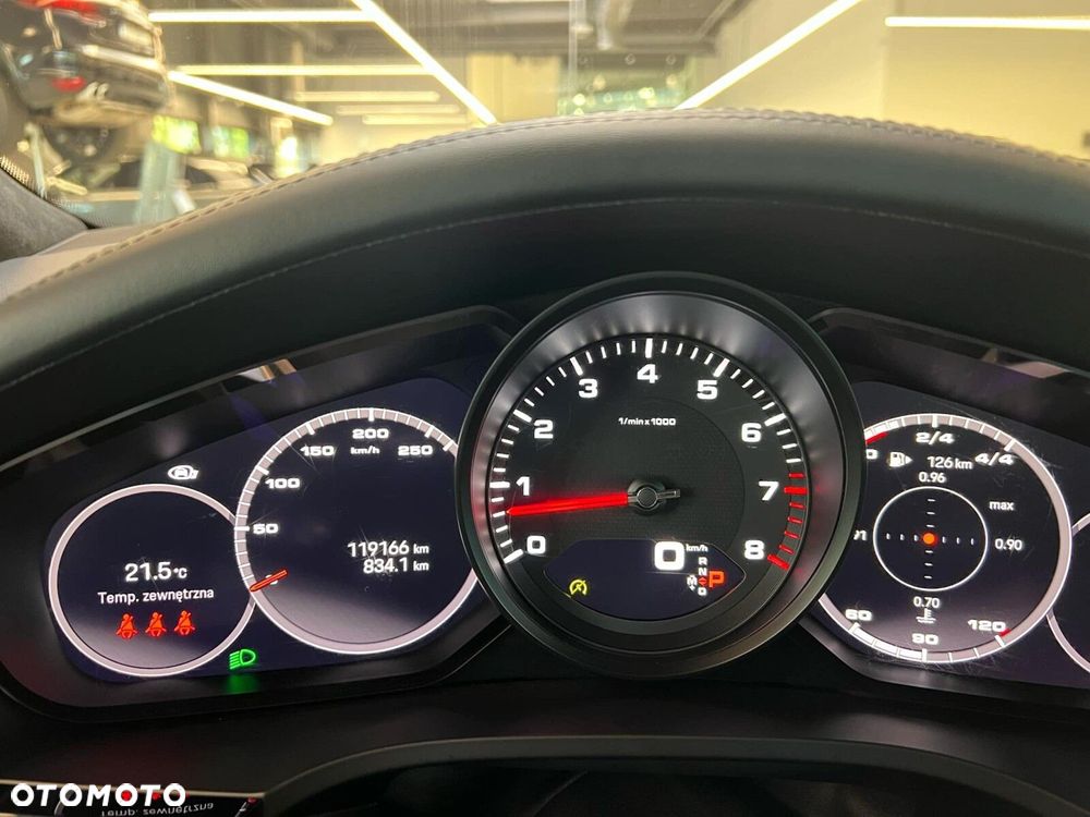 Porsche Cayenne Standard - 18