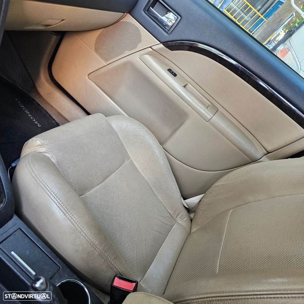 Ford Mondeo SW 2.0 TDCi Ghia - 10