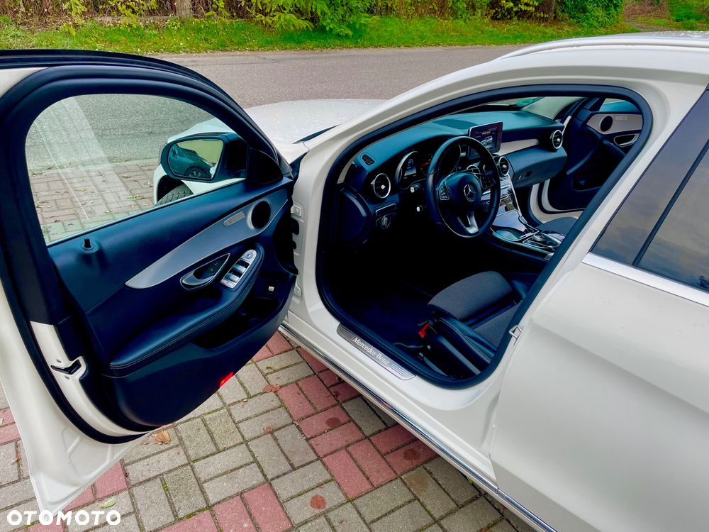 Mercedes-Benz Klasa C 300 7G-TRONIC Avantgarde - 14
