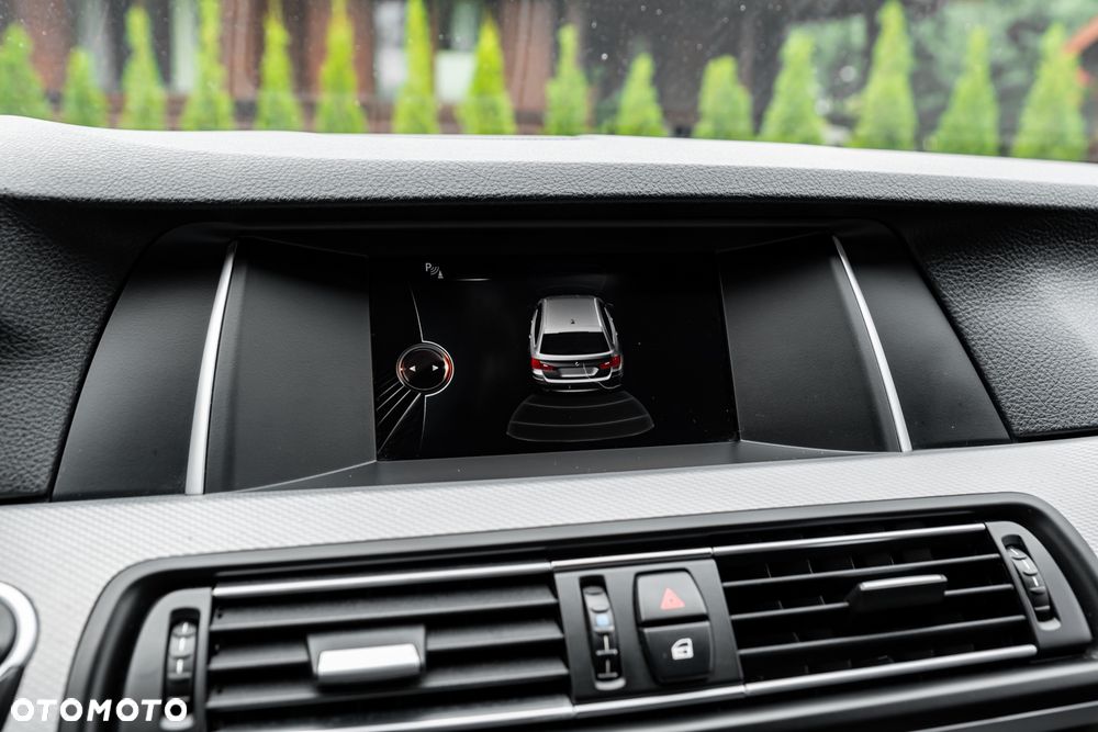 BMW Seria 5 520d Touring M Sport Edition - 34