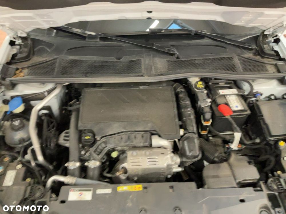 Peugeot 408 1.2 PureTech GT S&S EAT8 - 7