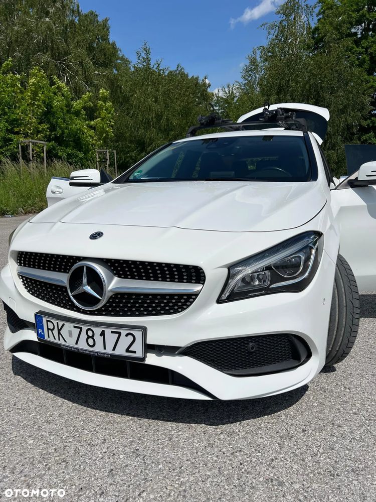 Mercedes-Benz CLA 200 7G-DCT - 2