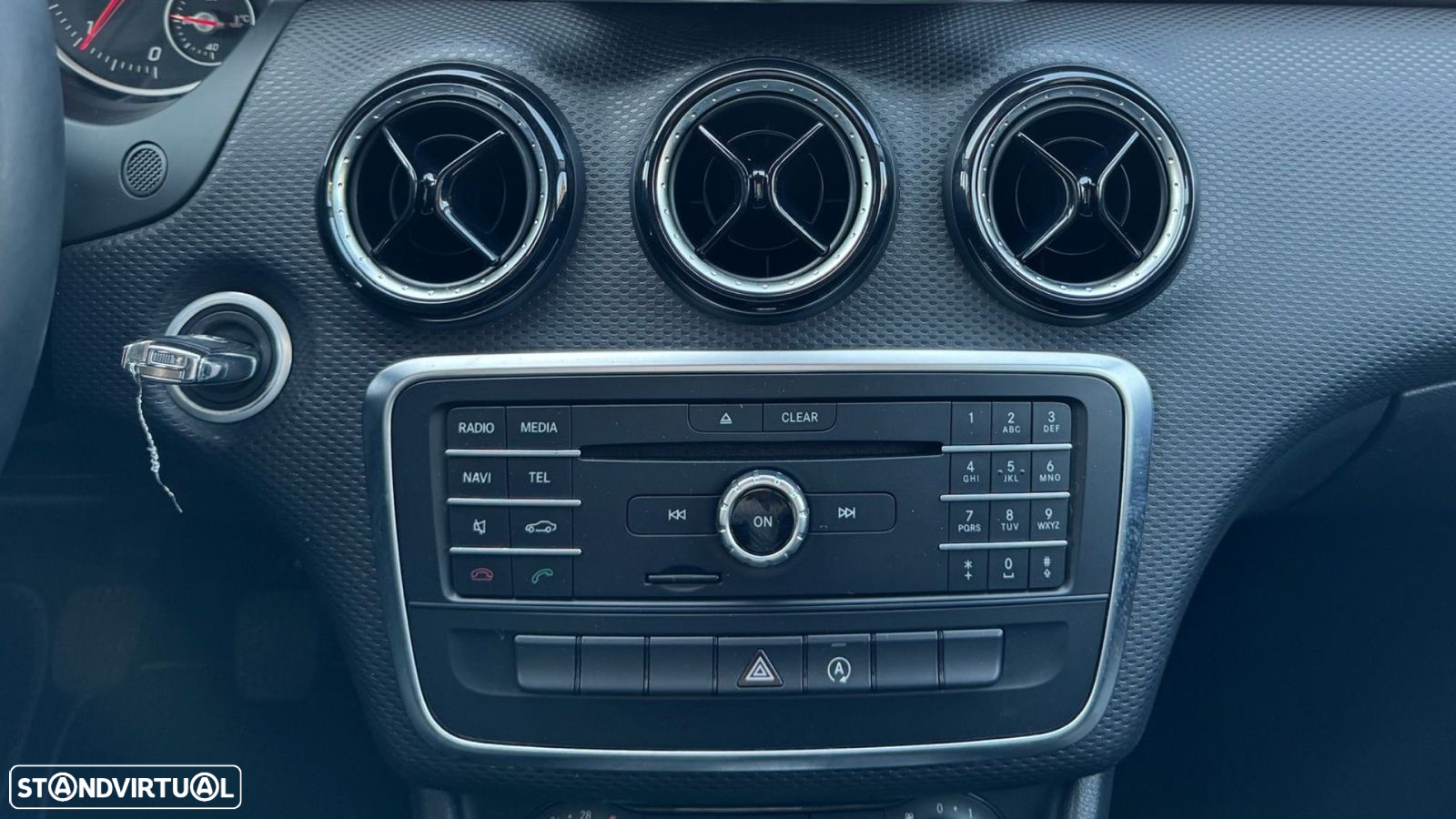 Mercedes-Benz A 180 CDI (BlueEFFICIENCY) Urban - 12