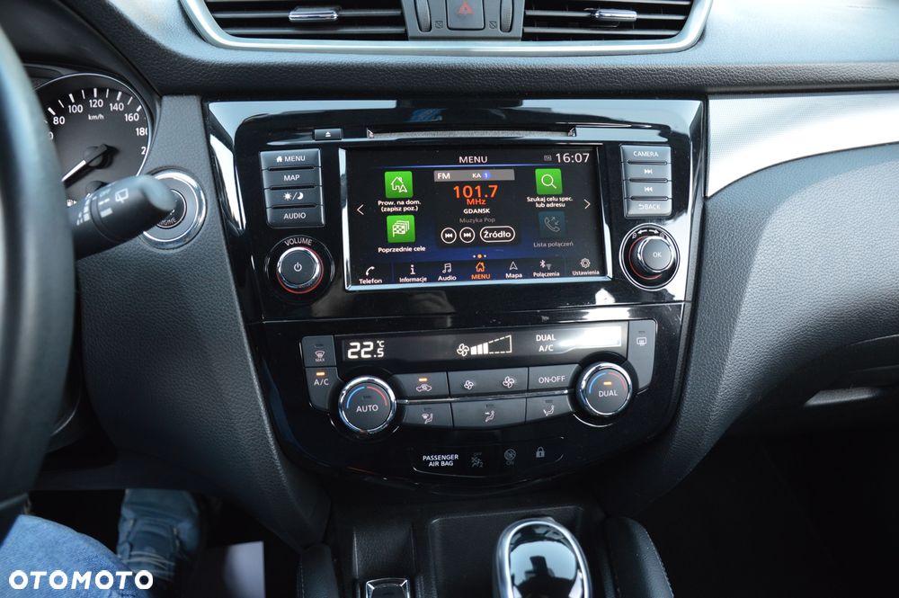 Nissan Qashqai 1.3 DIG-T DCT TEKNA - 32