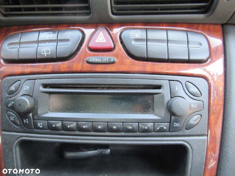 RADIO CD MERCEDES C-KLASA W203 A2038204685 2000- - 2