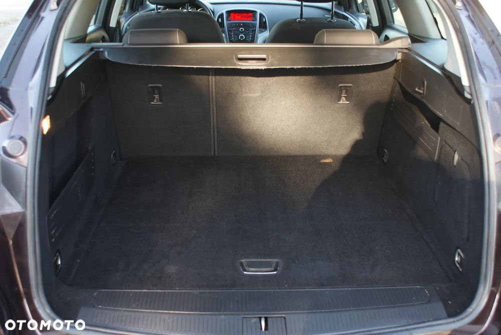 Opel Astra 1.4 Turbo - 11