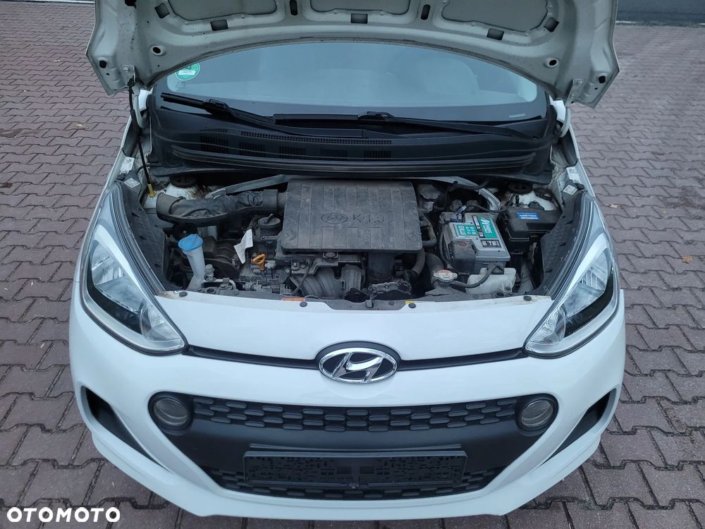 Hyundai i10 1.0 BlueDrive Comfort - 26