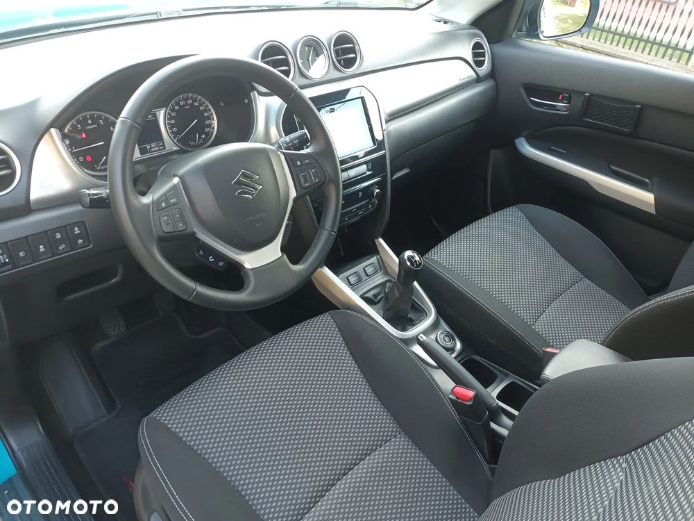 Suzuki Vitara 1.6 Premium 4WD - 16