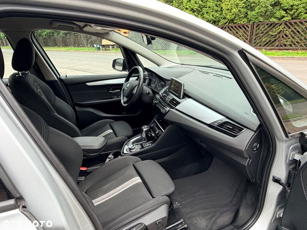 BMW Seria 2 218i Advantage - 6