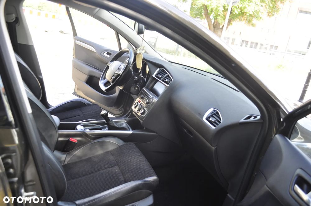 Citroën C4 1.6 VTi Equilibre - 11