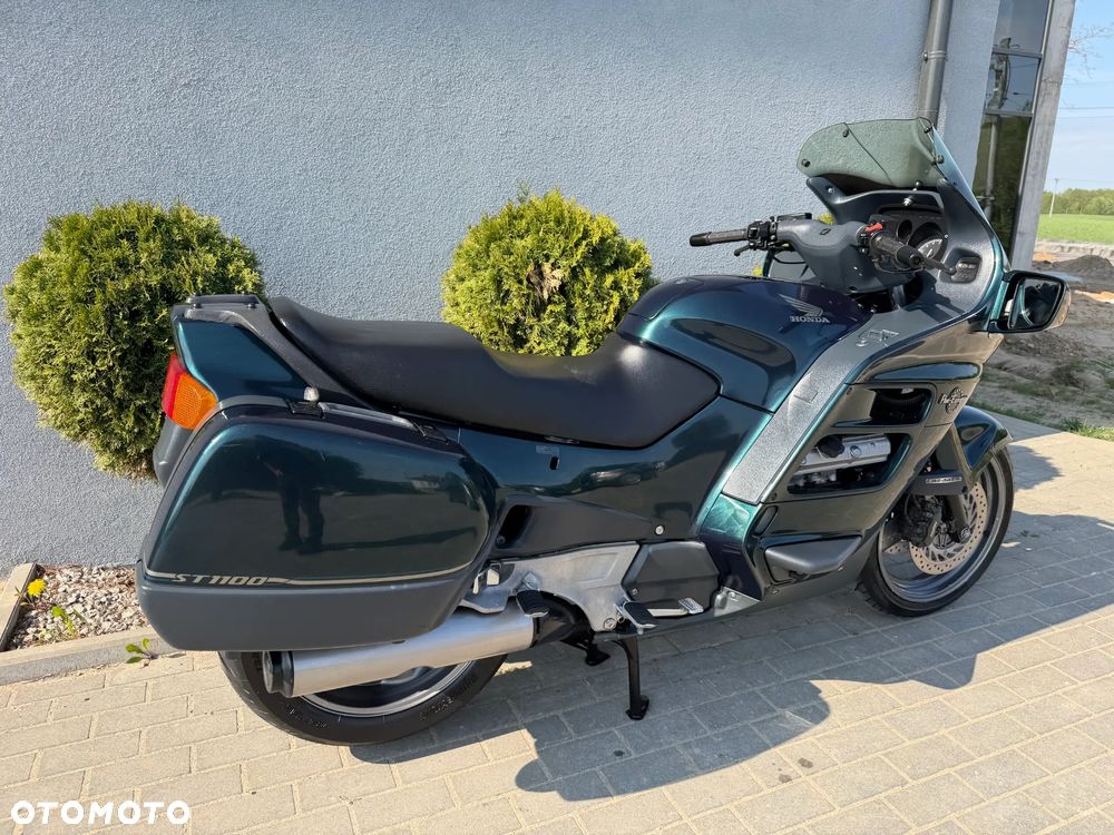 Honda ST - 40