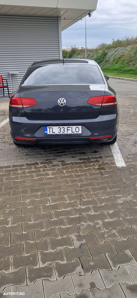 Volkswagen Passat 1.6 TDI (BlueMotion Technology) DSG Comfortline - 9