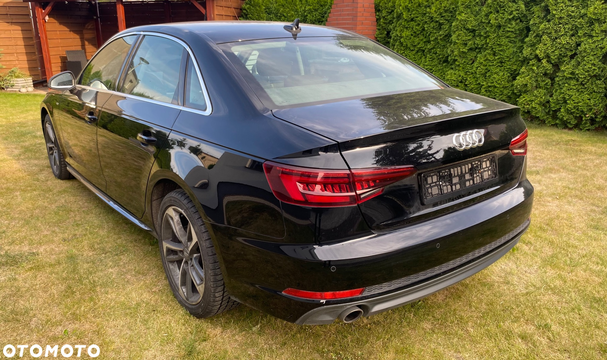 Audi A4 2.0 TDI S tronic design - 4