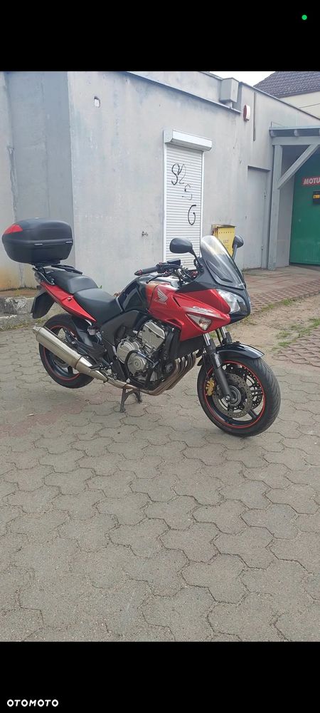 Honda CBF - 1