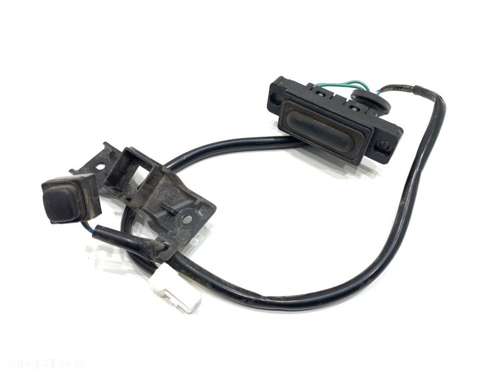 KLAMKA KLAPY TYŁ  SUZUKI SX4 S-CROSS (JY) 2013 - 2022 1.4 Hybrid (Mild Hybrid) (AKK 414) 95 kW [129 - 1