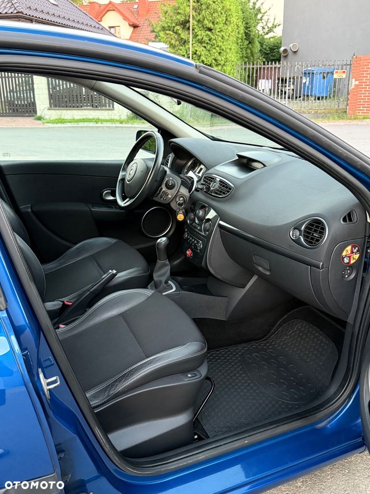 Renault Clio 1.6 16V Expression - 20