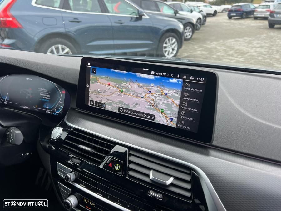 BMW 520 e Pack M - 12