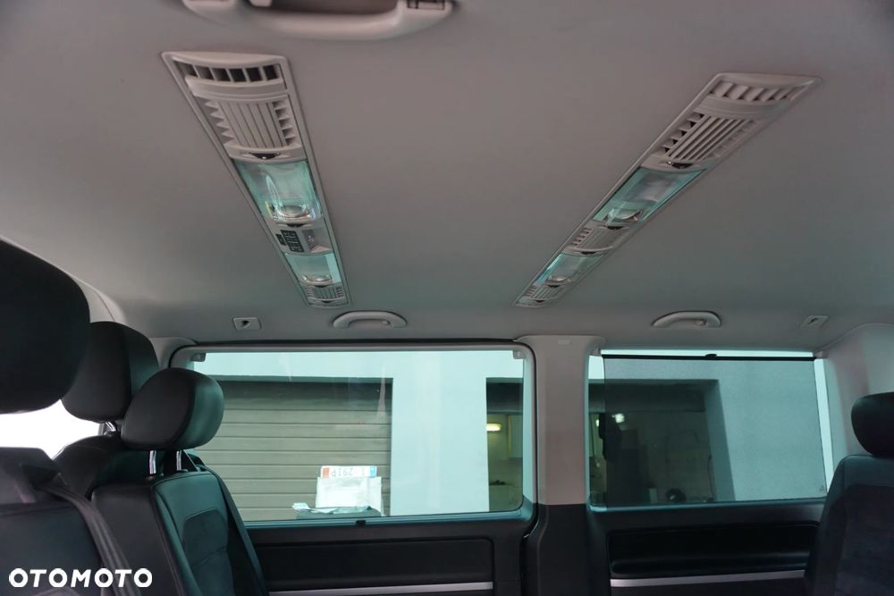 Volkswagen Multivan - 25