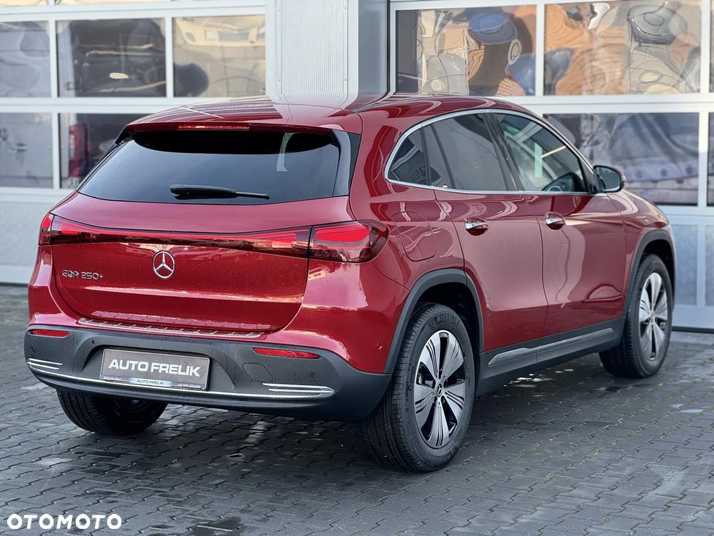 Mercedes-Benz EQA 250+ 70.5kWh Progressive - 9