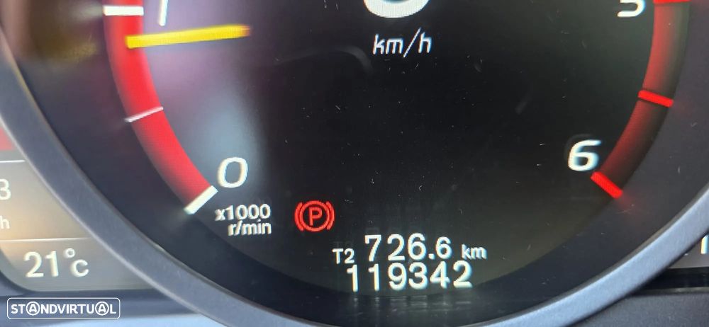 Volvo V60 2.0 D3 VOR Geartronic - 31