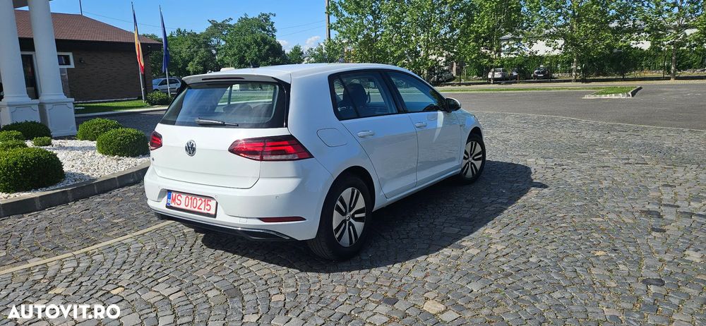 Volkswagen e-Golf - 13