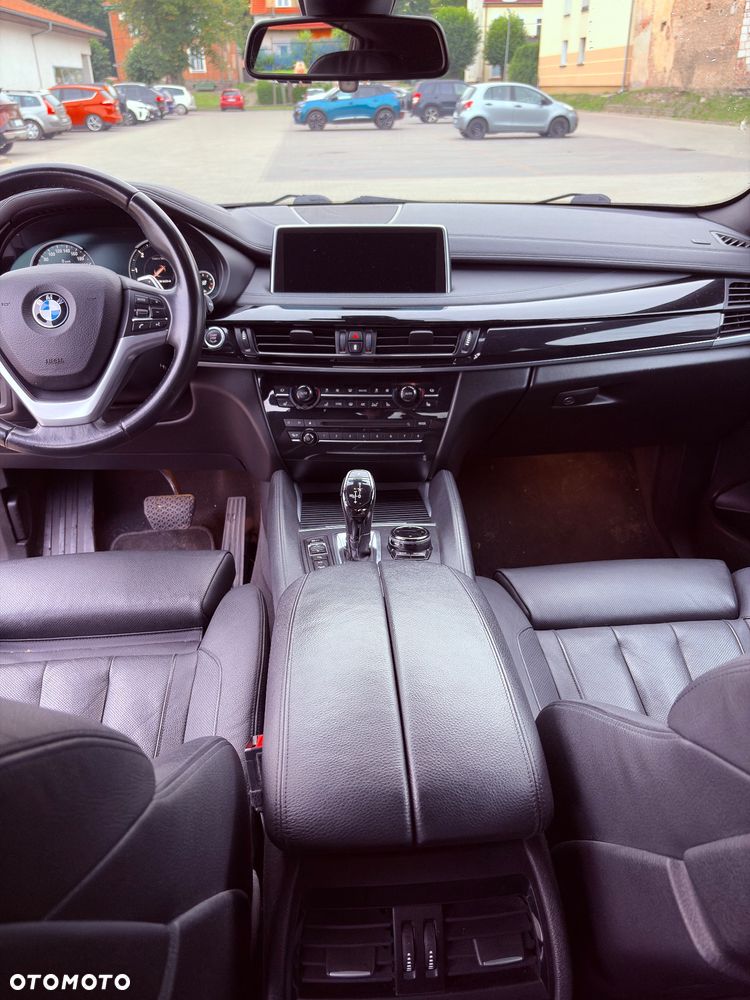 BMW X6 xDrive40d - 29