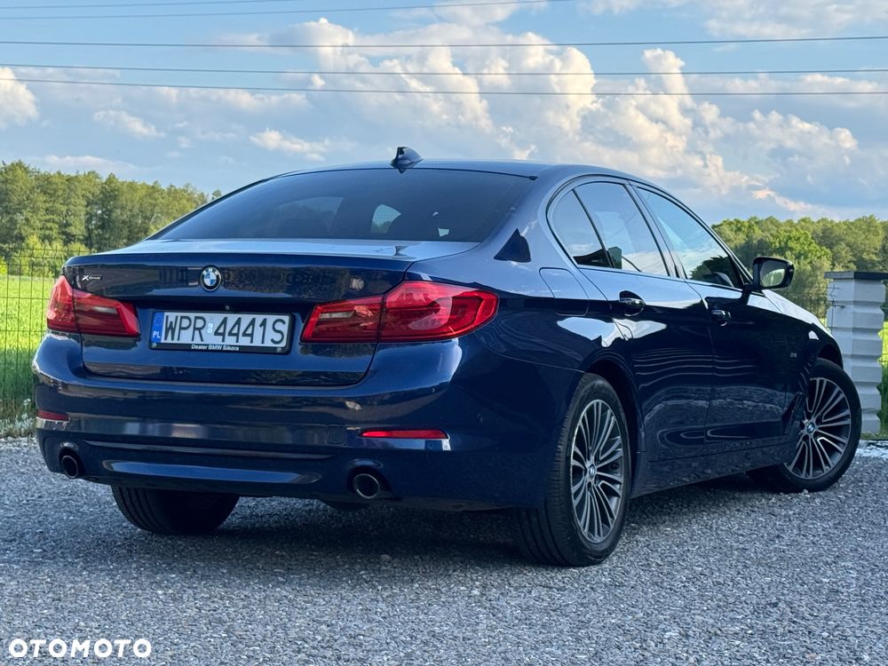 BMW Seria 5 520d xDrive Sport Line sport - 5