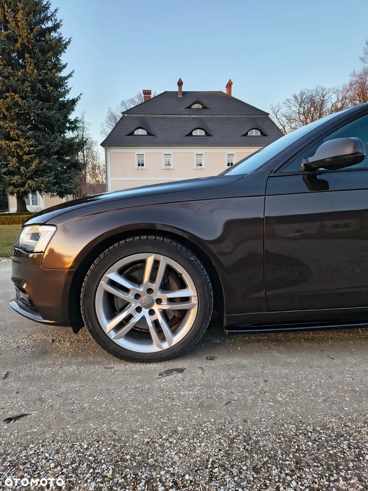 Audi A4 Avant 3.0 TDI DPF clean diesel quattro S tronic Ambition - 13