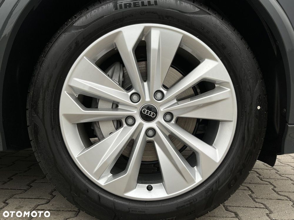 Audi Q6 e-tron - 12