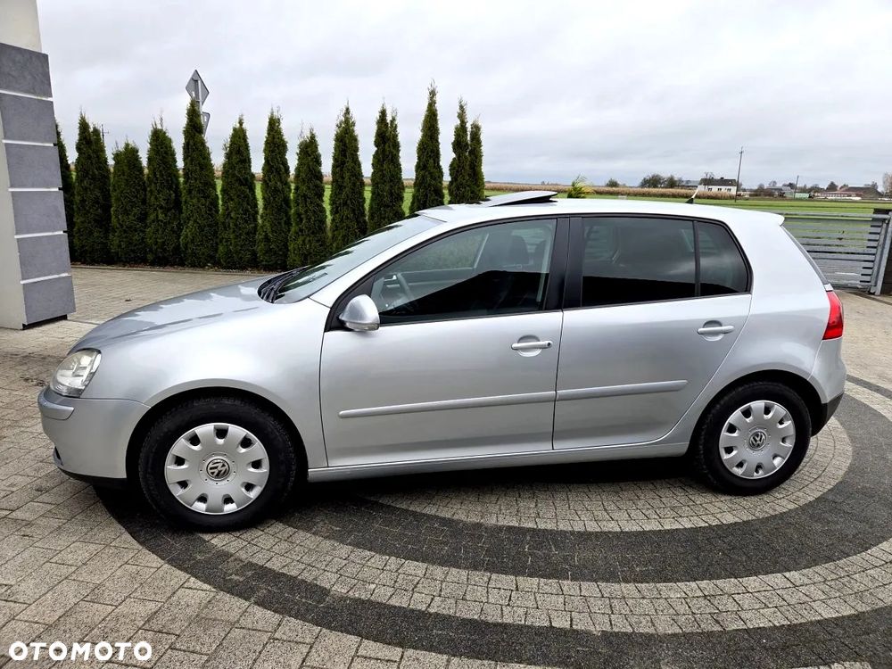 Volkswagen Golf - 11