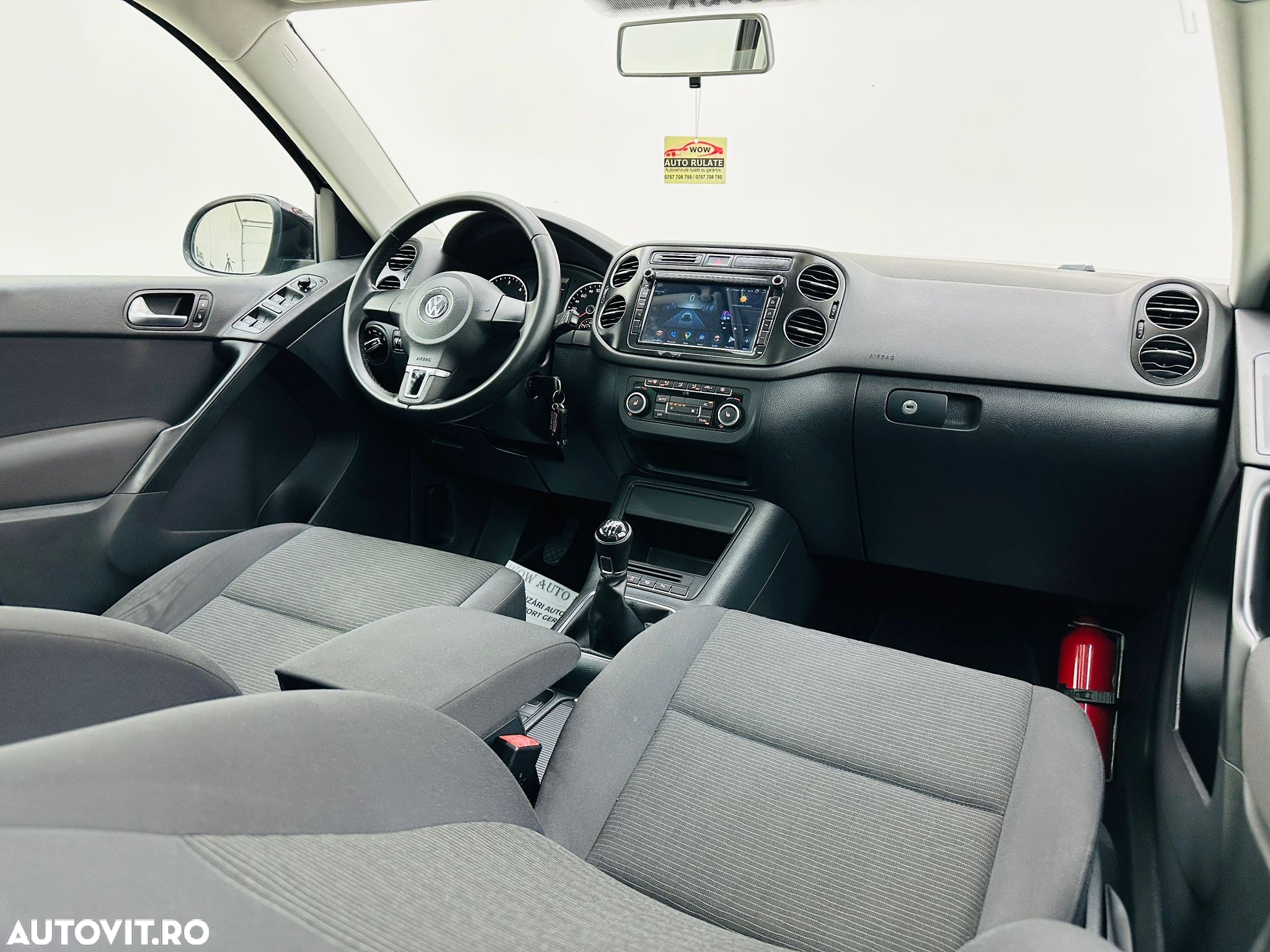 Volkswagen Tiguan - 26