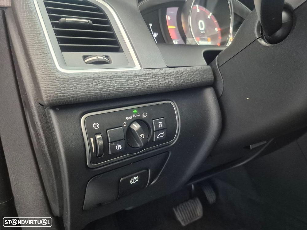 Volvo XC 60 2.0 D4 Summum Geartronic - 11