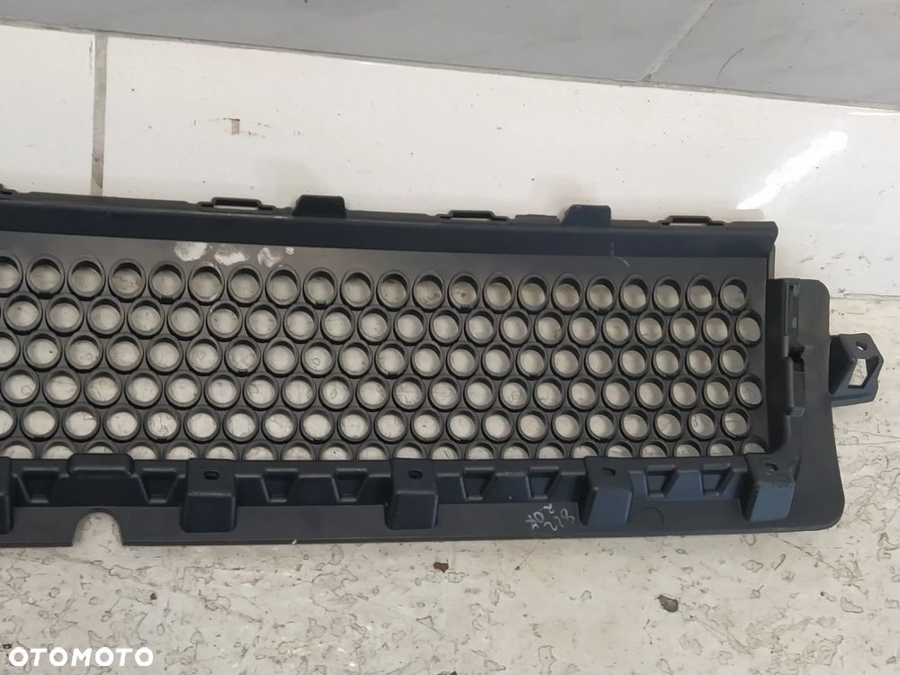 LAND ROVER DEFENDER II L663 GRILL ATRAPA CHŁODNICY ORYGINAŁ - 8