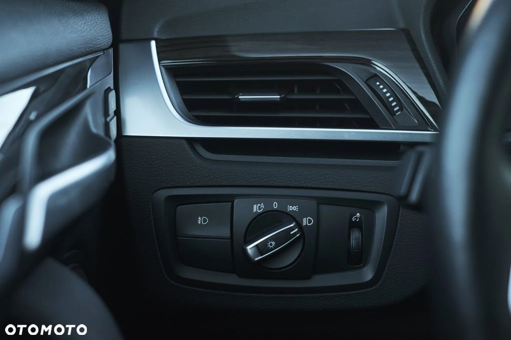 BMW X1 xDrive20i - 15