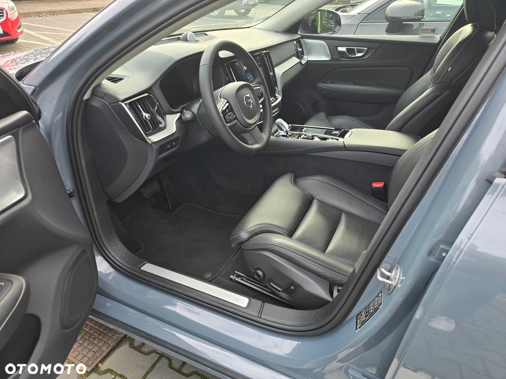 Volvo S60 T8 Recharge AWD Ultimate Dark - 9