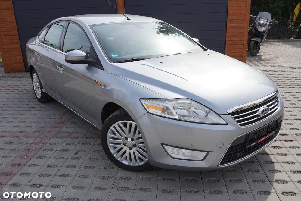 Ford Mondeo 2.0 Ghia X100 / X - 2