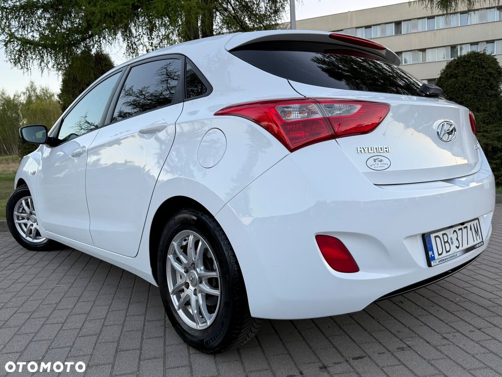 Hyundai i30 blue 1.4 Style - 29