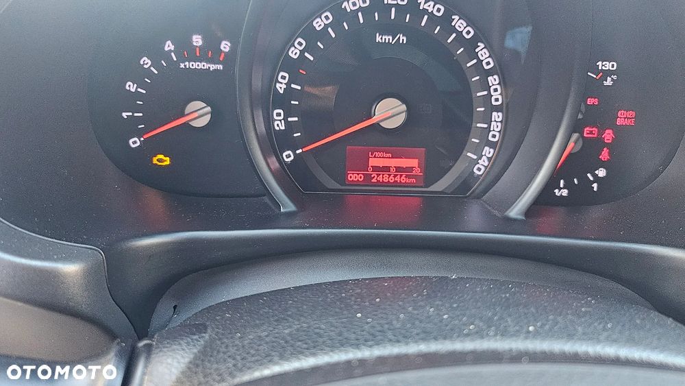 Kia Sportage 1.7 CRDI S 2WD - 13