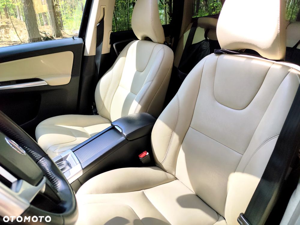 Volvo XC 60 T5 Geartronic Momentum - 18