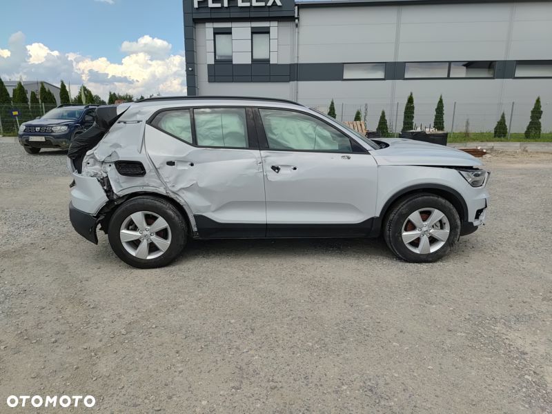 Volvo XC 40 - 6