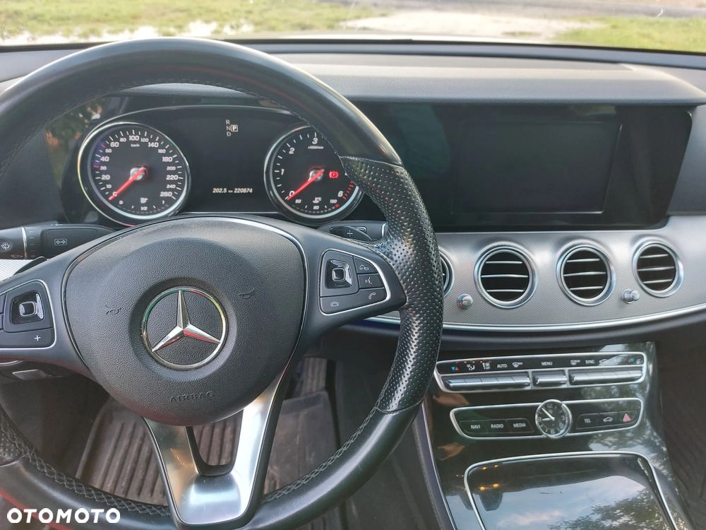 Mercedes-Benz Klasa E - 4