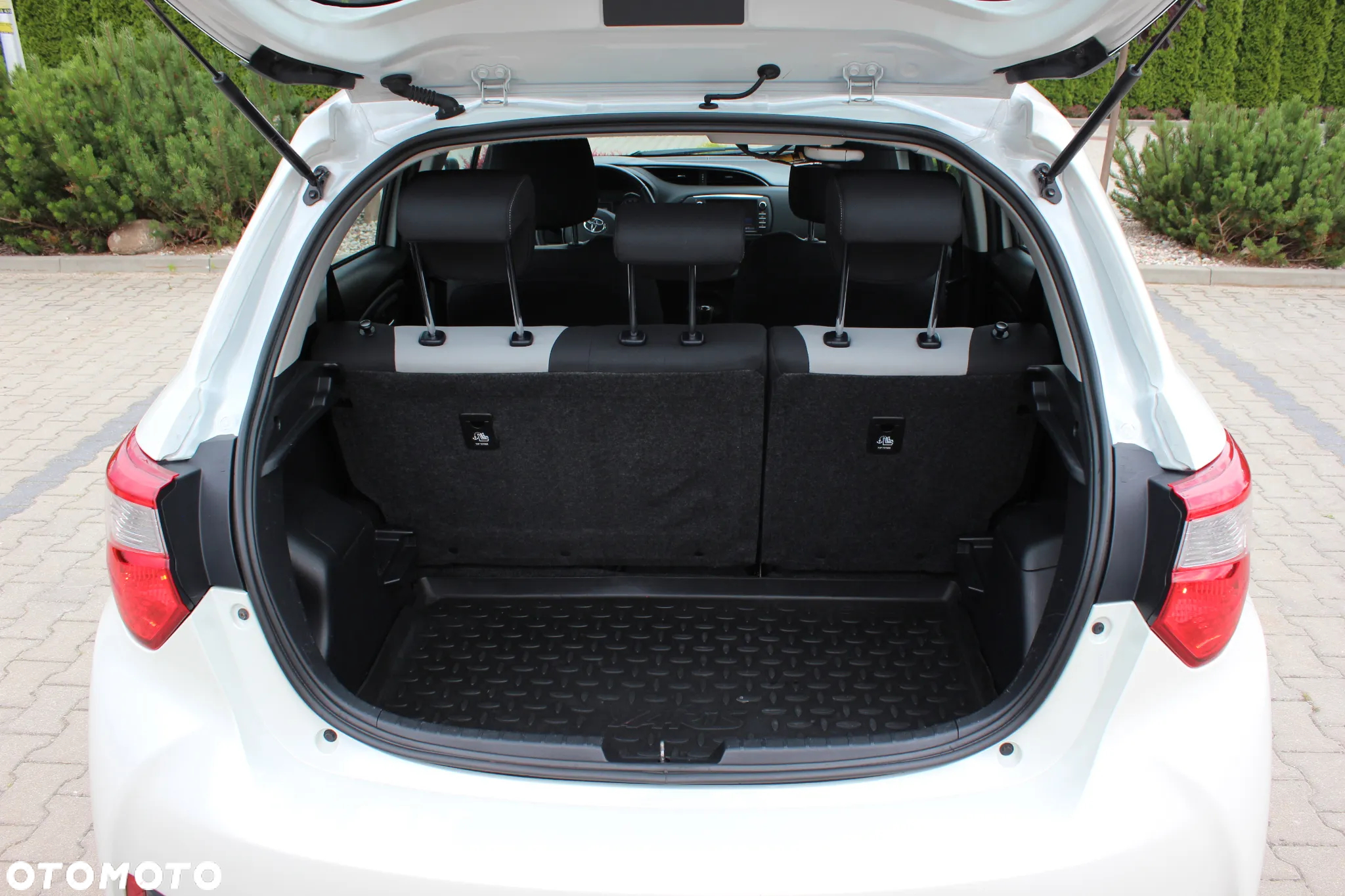 Toyota Yaris Hybrid 1.5 VVT-i Comfort - 6