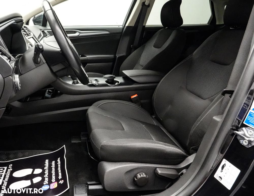 Ford Mondeo 2.0 HEV Titanium - 14