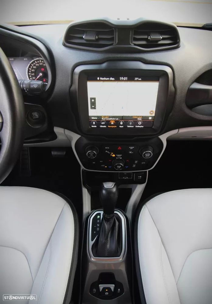 Jeep Renegade 1.4 MultiAir DSG Limited - 22