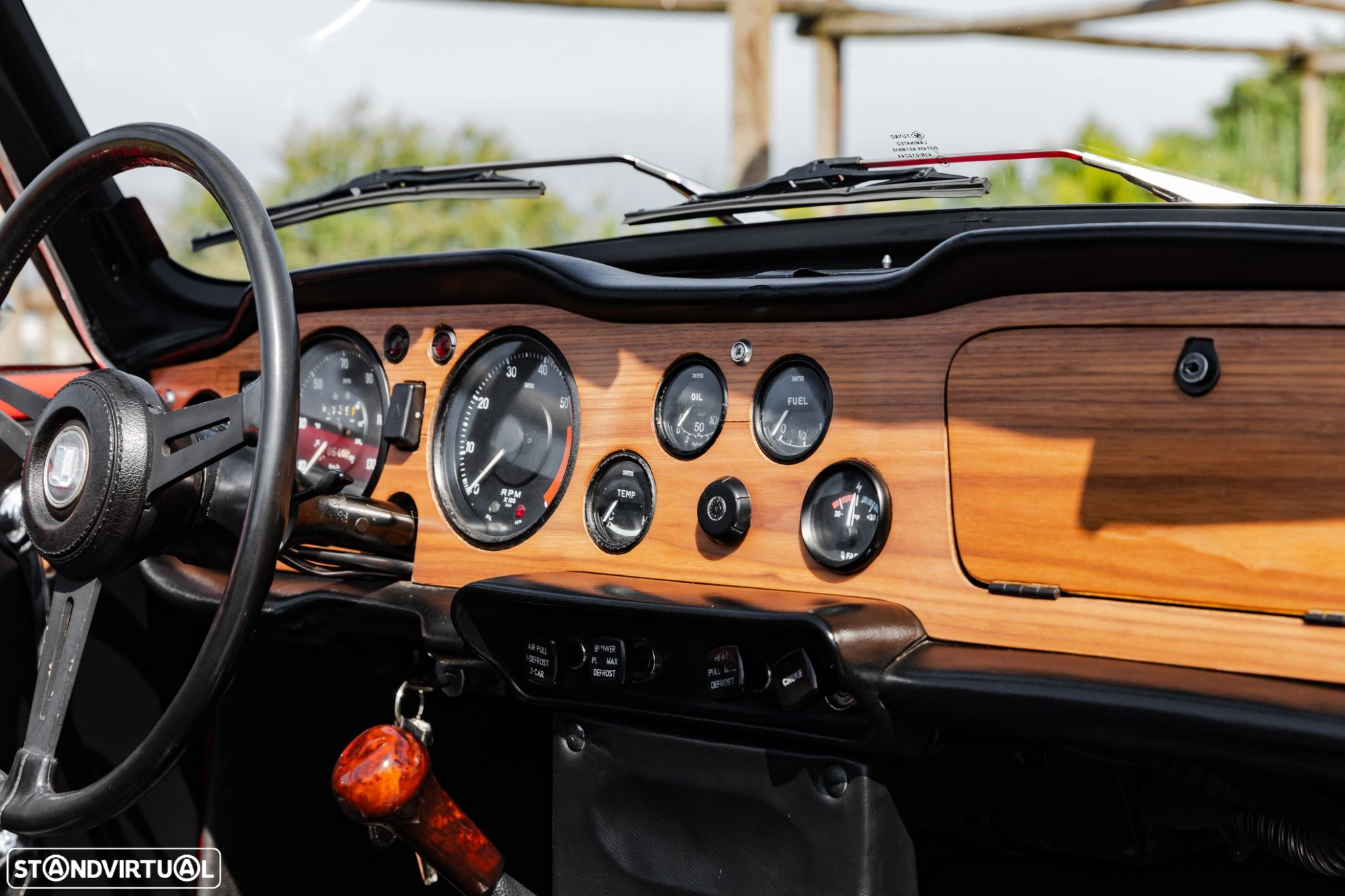 Triumph TR6 - 27